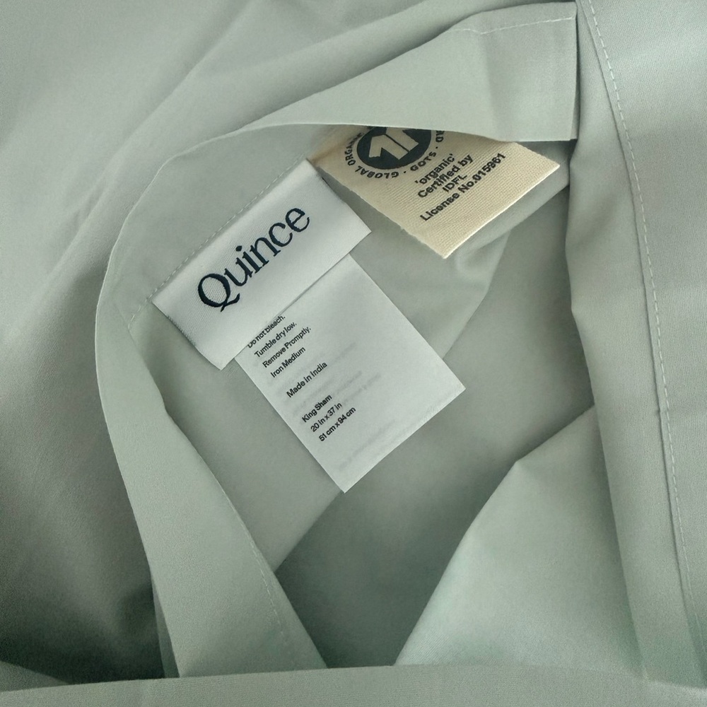 Quince Classic Organic Percale Duvet Cover Set - Picture 5 of 14
